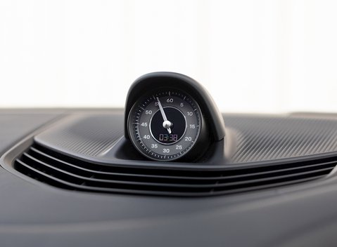 Porsche Taycan Turbo S 21