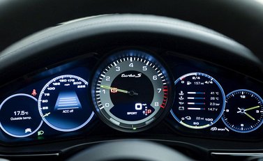 Porsche Panamera Turbo S E-Hybrid Sport Turismo 17