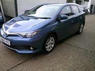 Toyota Auris VVT-I BUSINESS EDITION ONLY 13,000 MILES FROM NEW 12
