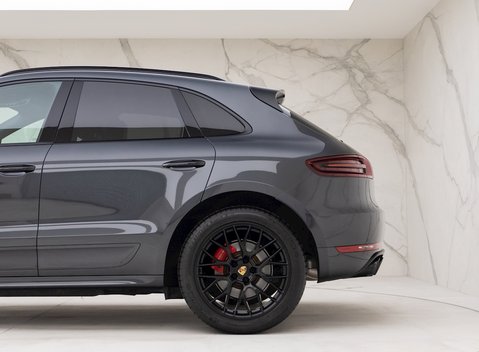 Porsche Macan GTS 27