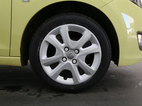 Vauxhall Viva 1.0i SE Euro 6 5dr 26