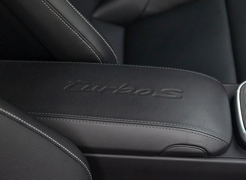 Porsche 911 (992) Turbo S 22