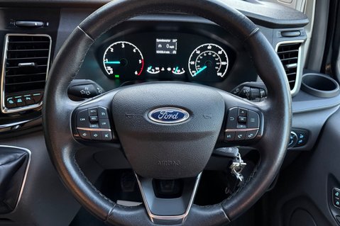 Ford Transit Custom 280 LIMITED ECOBLUE - NO VAT - 1 OWNER—FULL SERVICE HISTORY -APPLE CARPLAY  7