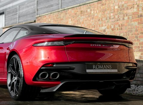 Aston Martin DBS Superleggera 27