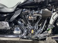 Harley-Davidson Touring 1690 FLHRC ROADKING CLASSIC 2012 TO MANY EXTRAS 21' WHEEL 9