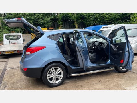 Hyundai ix35 1.7 CRDi Premium SUV 5dr Diesel Manual Euro 5 (s/s) (115 ps) 9