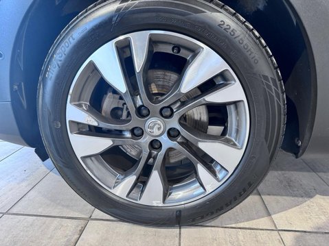 Vauxhall Grandland X 1.2 Turbo Sport Nav Auto Euro 6 (s/s) 5dr 9