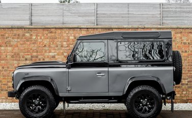 Land Rover Defender 90 Autobiography Edition 2