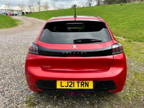 Peugeot 208 PURETECH ALLURE S/S 64