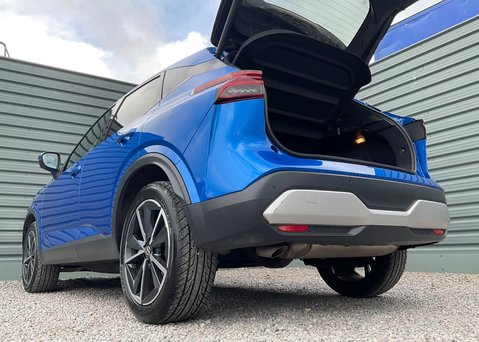 Nissan Qashqai DIG-T TEKNA MHEV 17