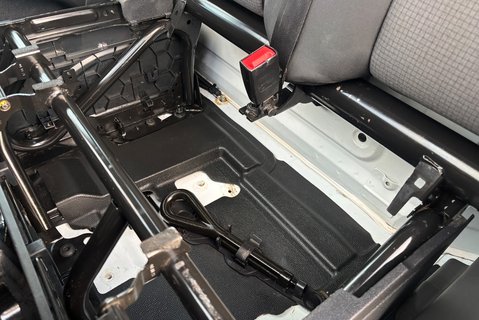 Ford Transit 350 Drw L2 130 ps Single Cab Caged Tipper - Tow Axle 17