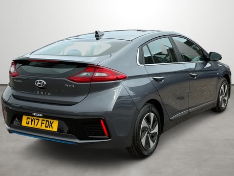 Hyundai IONIQ PREMIUM MHEV 9