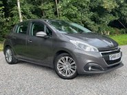 Peugeot 208 1.2 208 Signature S/S 5dr 1