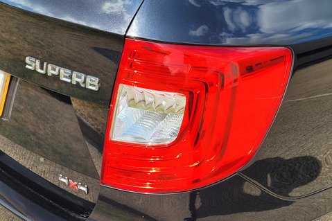Skoda Superb LAURIN AND KLEMENT V6 DSG 16