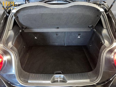 Mercedes-Benz A Class 1.5 A180d Sport Edition Hatchback 5dr Diesel 7G-DCT Euro 6 (s/s) (109 ps) 21