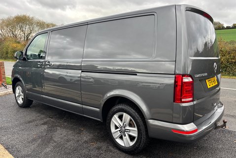 Volkswagen Transporter T32 204 ps Tdi Highline 4Motion DSG Panel Van - Factory Diff Lock 6
