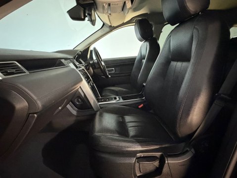 Land Rover Discovery Sport SD4 SE TECH 13