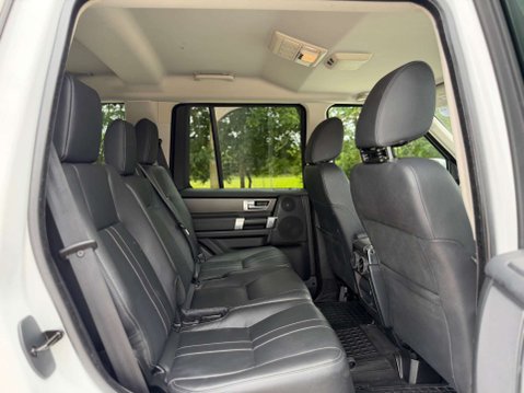 Land Rover Discovery 3.0 Discovery Graphite SDV6 Auto 4WD 5dr 16