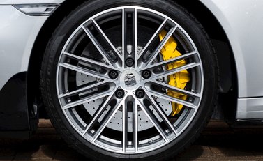 Porsche 911 Turbo Cabriolet (991.2) 12