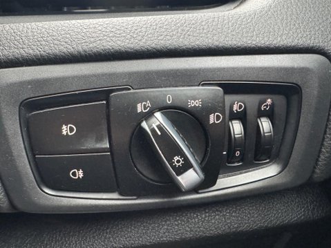 BMW 2 Series 1.5 218i SE Euro 6 (s/s) 5dr 37