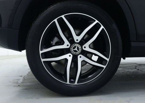 Mercedes-Benz GLA 1.6 GLA180 GPF Urban Edition SUV 5dr Petrol 7G-DCT Euro 6 (s/s) (122 ps) 14
