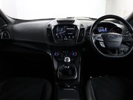 Ford Kuga ST-LINE 41