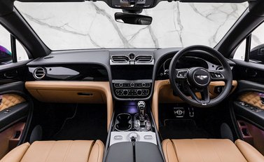 Bentley Bentayga V8 15