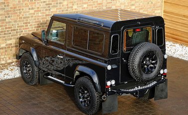 Land Rover 90 Autobiography 16