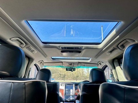 Toyota Vellfire +RARE+GRADE 4+BODY KIT+STUNNING+ 7