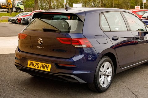 Volkswagen Golf LIFE TSI 8