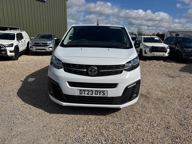 Vauxhall Vivaro LWB L2H1 Low Roof F2900 Air Con EURO 6 3