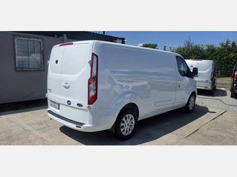 Ford Transit Custom LIMITED 300 L2 H1 LWB 2.0 TDCI 130ps EU6 2