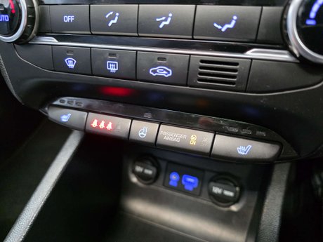 Hyundai i20 1.2 Premium SE Hatchback 5dr Petrol Manual Euro 6 (84 ps) 10