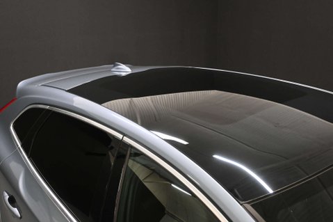 Volvo V40 1.5 V40 Inscription Edition T3 Auto 5dr 11