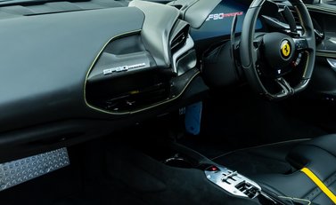 Ferrari SF90 Stradale 16