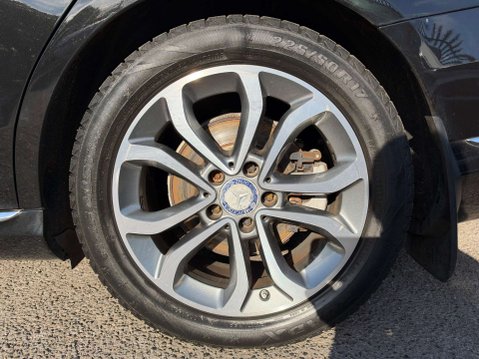 Mercedes-Benz C Class 2.1 C220 BlueTEC Sport Saloon 4dr Diesel G-Tronic+ Euro 6 (s/s) (170 ps) 15