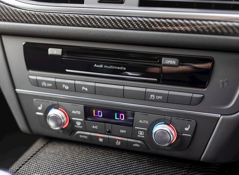 Audi RS6 Avant Performance 19