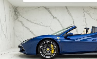 Ferrari 488 Spider 33
