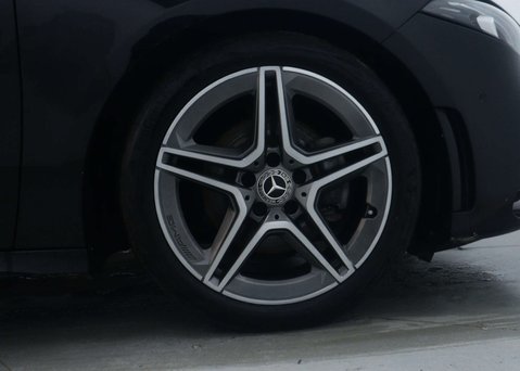 Mercedes-Benz A Class 1.3 A 180 AMG Line Exeutive Auto 5dr 15