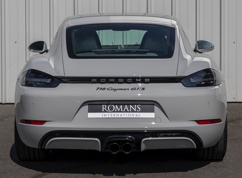 Porsche 718 Cayman GTS 5