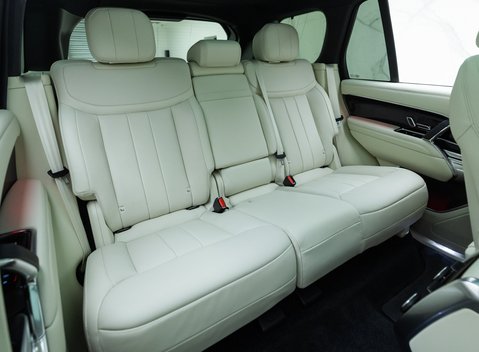 Land Rover Range Rover D350 HSE 13