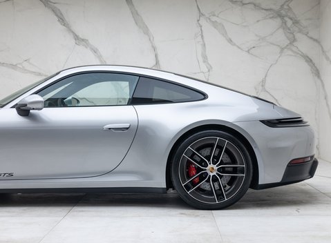 Porsche 911 Carrera GTS (992.2) 51