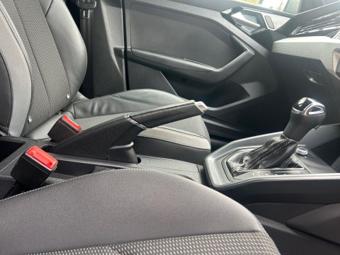 Audi A1 1.0 TFSI 30 S line Sportback S Tronic Euro 6 (s/s) 5dr 16