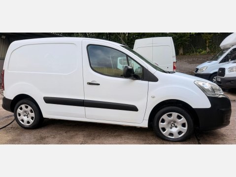 Peugeot Partner 1.6 BlueHDi 854 Professional Panel Van 5dr Diesel Manual L1 (112 g/km, 97.6 5