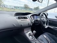 Honda Civic 1.8 ES I-VTEC 9
