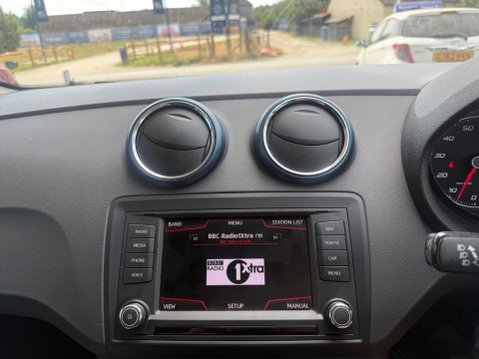 SEAT Ibiza 1.2 TSI Connect Euro 6 5dr 10