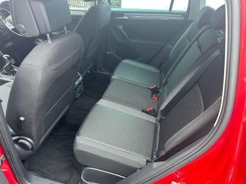 Volkswagen Tiguan 1.5 TSI Active SUV 5dr Petrol Manual Euro 6 (s/s) (130 ps) Bluetooth - Allo 38
