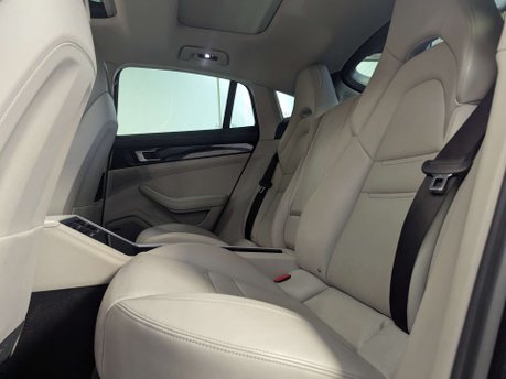 Porsche Panamera 2.9 Panamera 4 E-Hybrid Semi-Auto 4WD 5dr 50