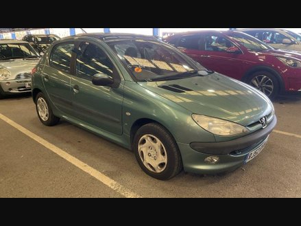 2002 206 1.4 LX HATCHBACK 5DR PETROL AUTOMATIC 165 G KM, 75 BHP YEAR... photo