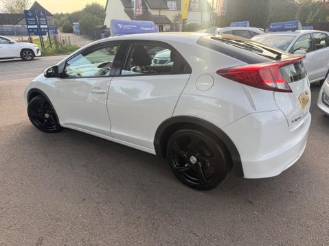 Honda Civic 1.8 i-VTEC ES Euro 5 (s/s) 5dr 11